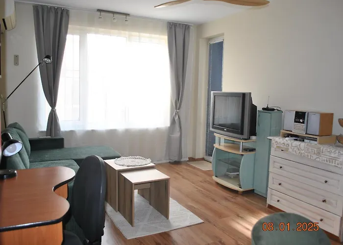 Апартамент Sea Garden